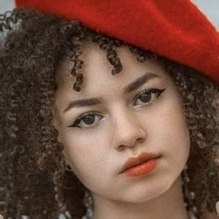 Larissa kimberlly edad, altura, wikipedia, biografía, Novio/ Marido, Fortuna, Pareja, hijos, estatura