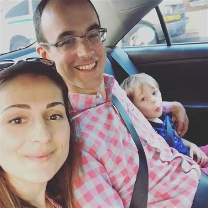 Who is Farnoosh Torabi? Wiki-Bio: Net Worth, Wedding, Husband